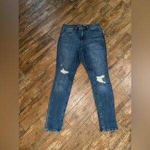 Universal Thread High Rise Skinny Distressed Jeans